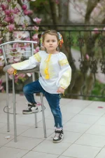 Вишиванка дитяча з білого домотканого полотна "Колоски", вишивка жовта. - Зображення 13